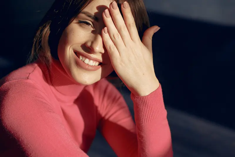 Soleil et UV : bien protéger ses yeux | Ophtalmologue Paris 8 Soleil et UV : bien protéger ses yeux | Ophtalmologue Paris 8
